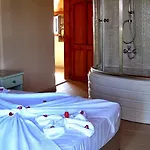 Ruya Hotel 3*